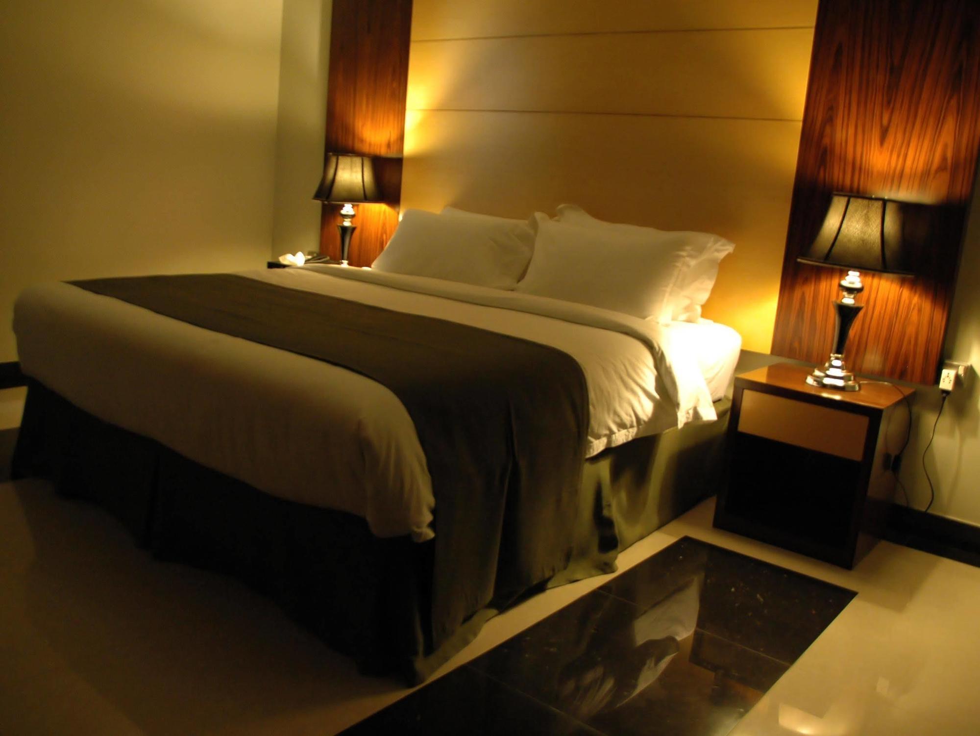 Doha Dynasty Hotel Buitenkant foto
